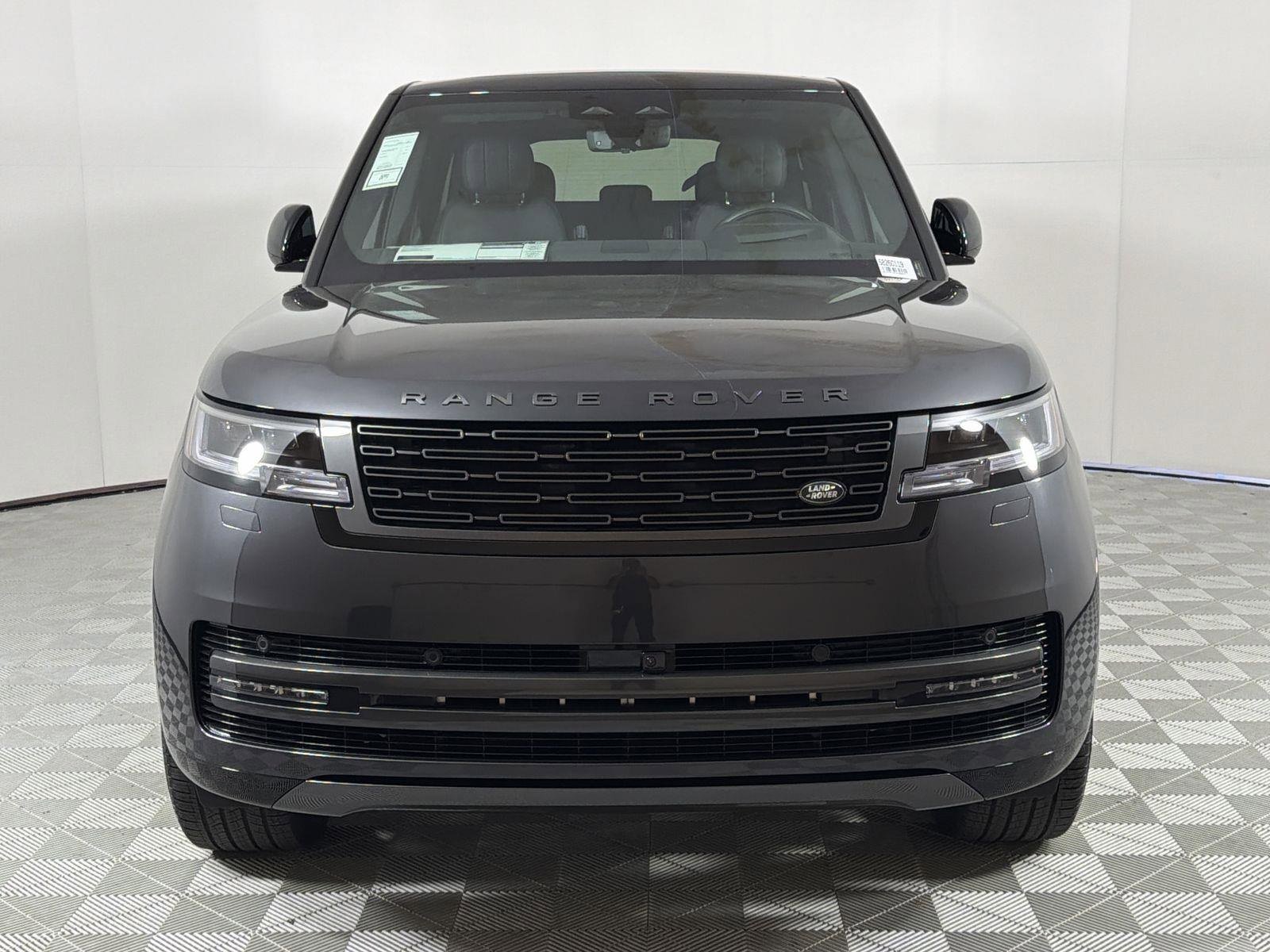 New 2026 Land Rover Range Rover SE image 8