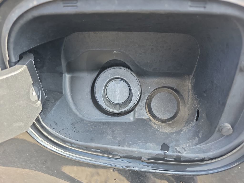 Used 2021 Chevrolet Silverado 1500 RST w/ Redline Edition image 15