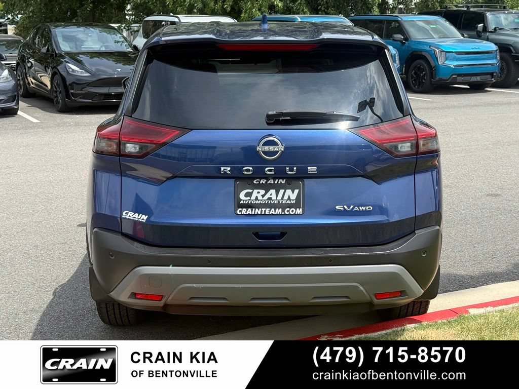 Used 2023 Nissan Rogue SV AWD/4WD image 6