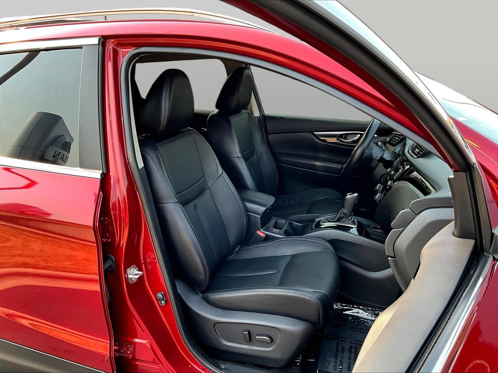 Used 2021 Nissan Rogue Sport SL w/ Premium Package AWD/4WD image 32