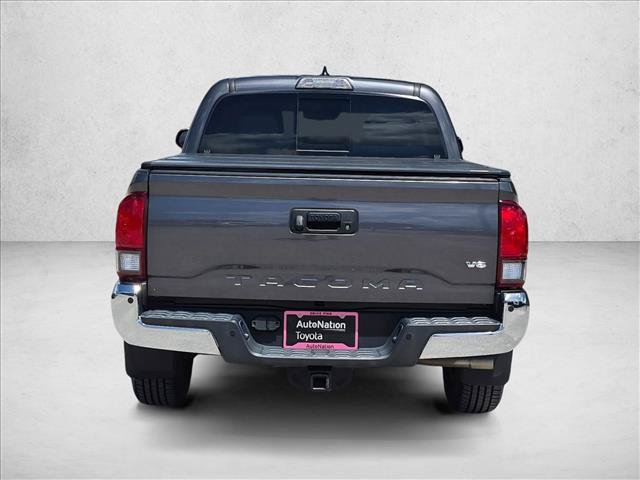 Used 2018 Toyota Tacoma SR5 RWD image 7