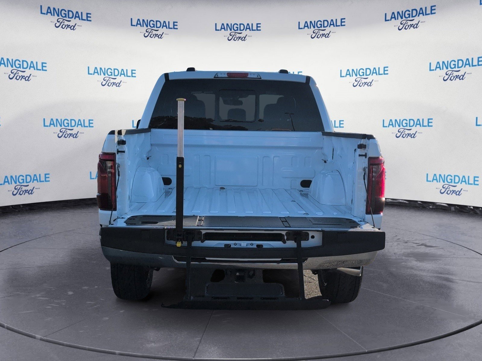 New 2026 Ford F150 XLT w/ Equipment Group 302A MID image 8