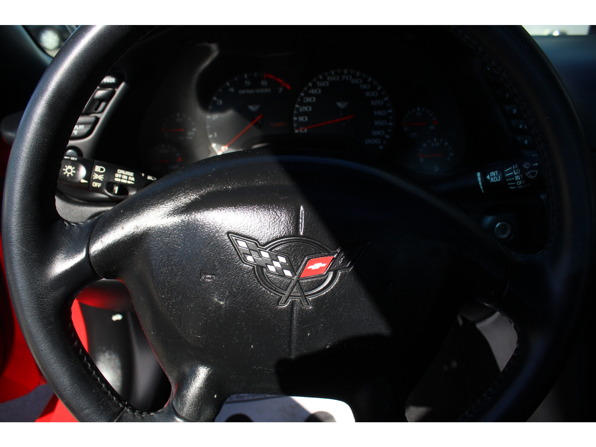 Used 2002 Chevrolet Corvette Coupe w/ Preferred Equipment Group2 RWD image 9