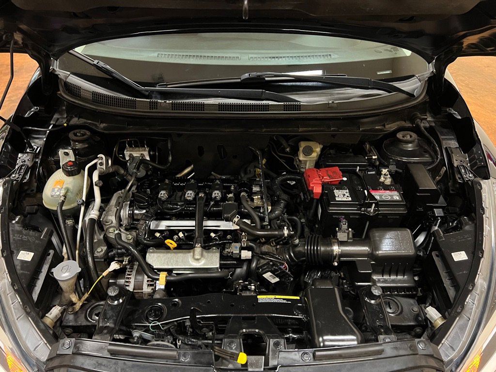Used 2021 Nissan Kicks SV FWD image 13