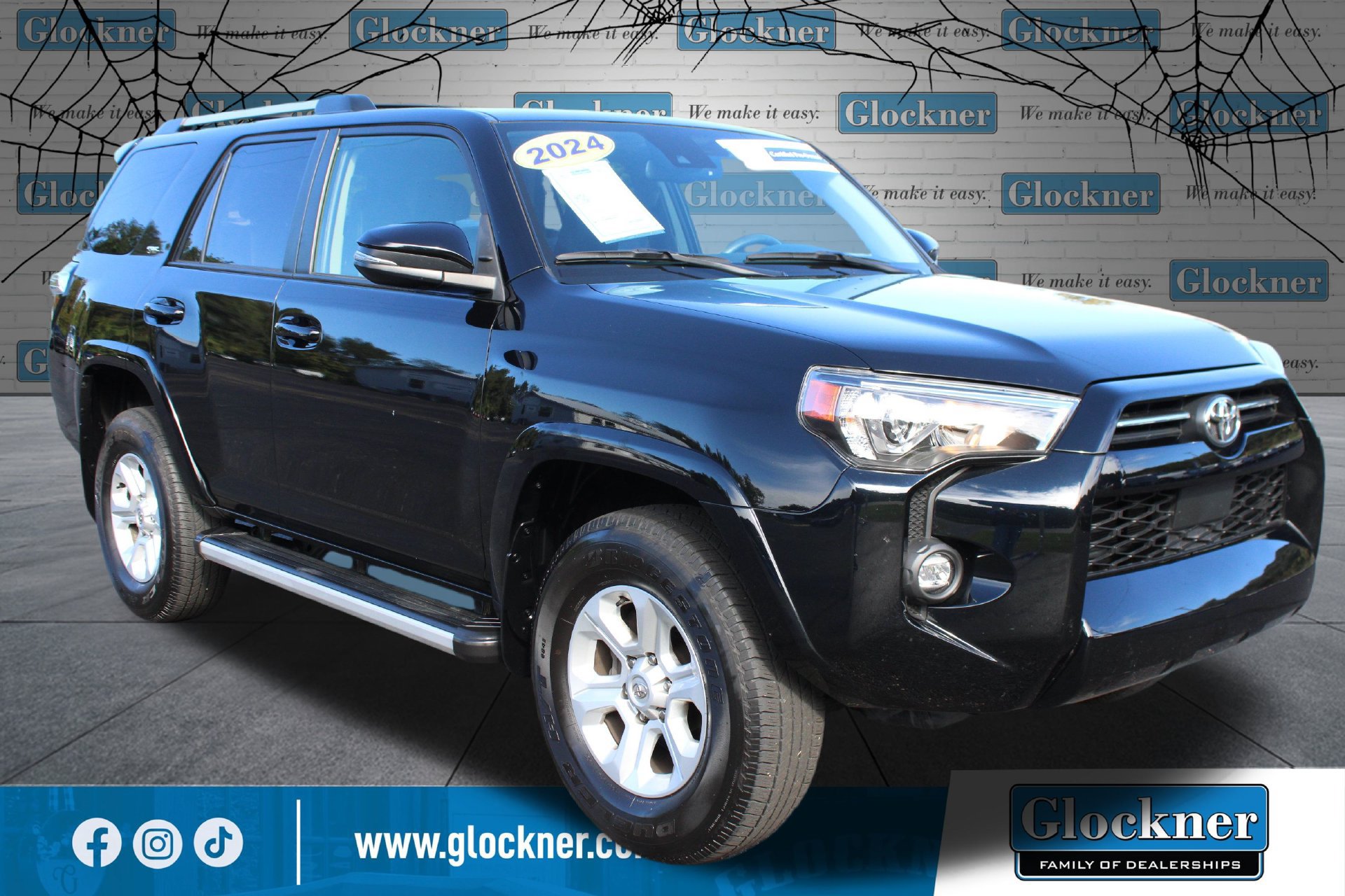 Used 2024 Toyota 4Runner SR5 Premium w/ Moonroof Package AWD/4WD image 3