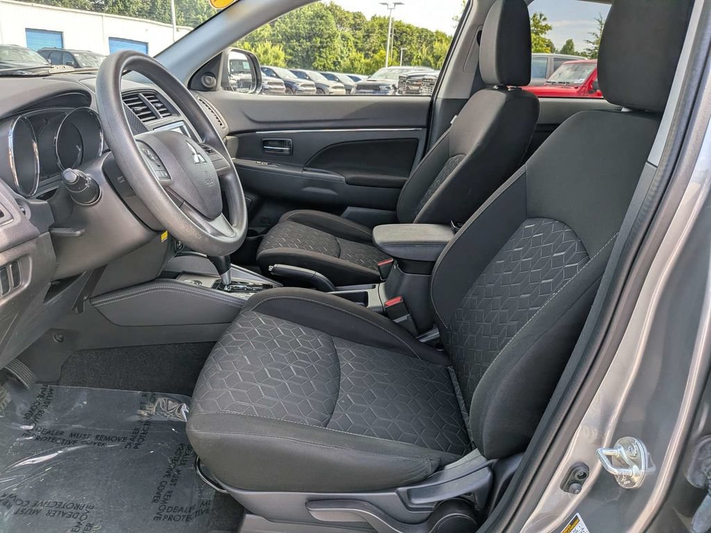 Used 2024 Mitsubishi Outlander Sport ES AWD/4WD image 19