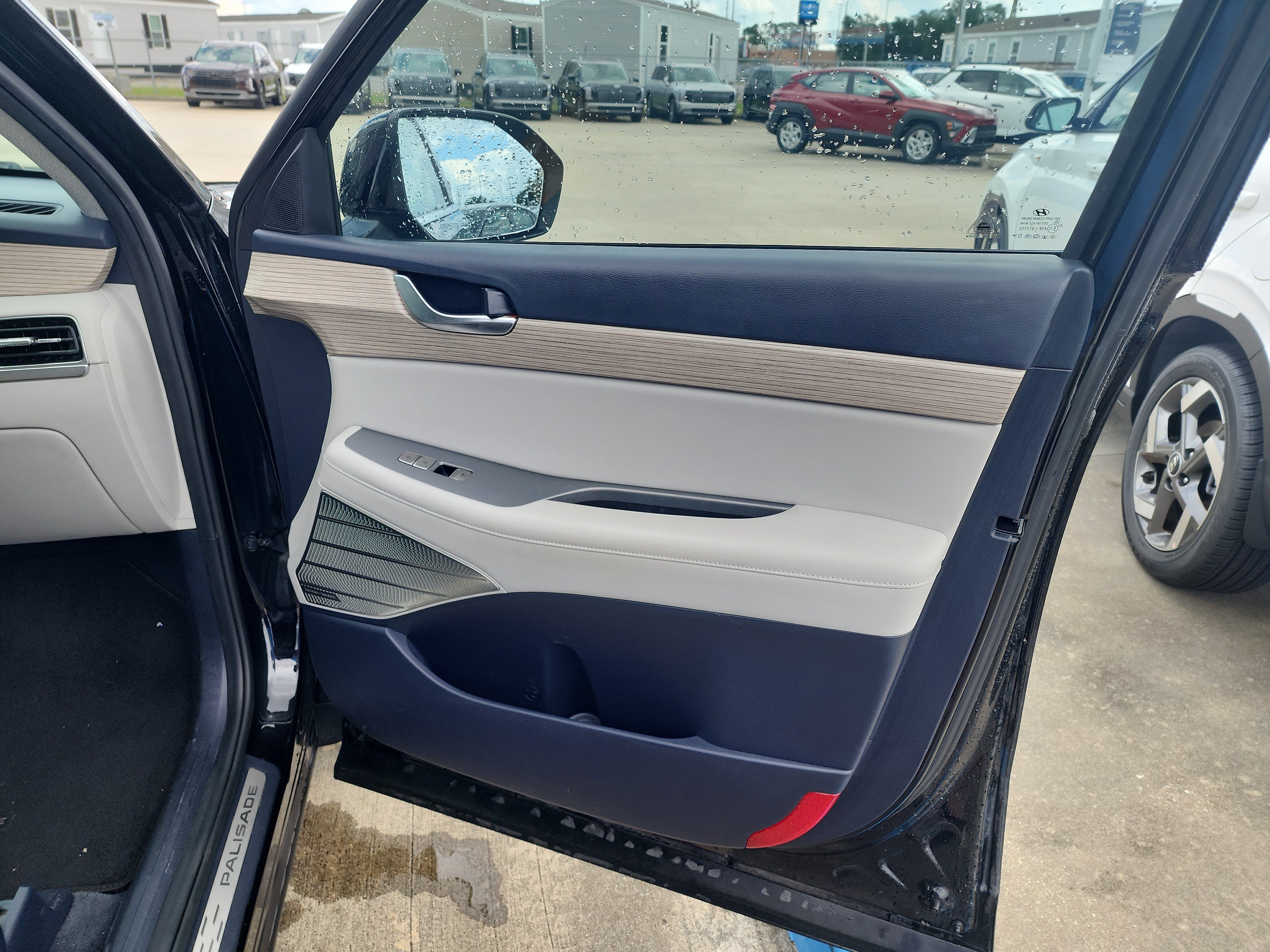 Used 2021 Hyundai Palisade Limited FWD image 11