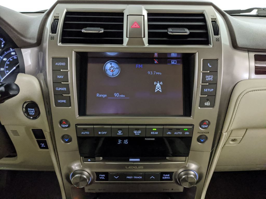 Used 2019 Lexus GX 460 Luxury AWD/4WD image 8