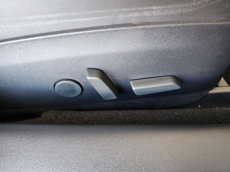 Used 2018 Tesla Model 3 Long Range RWD image 57