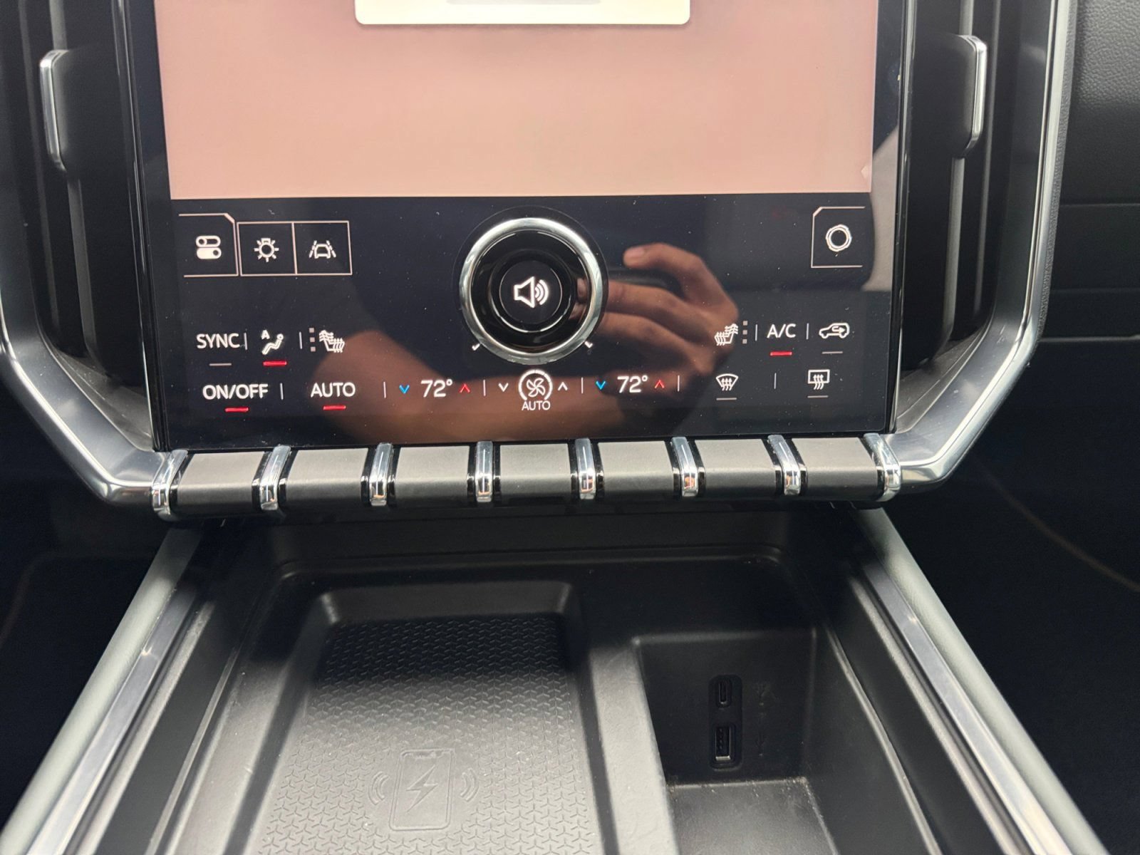 Certified 2024 GMC Acadia AT4 AWD/4WD image 20