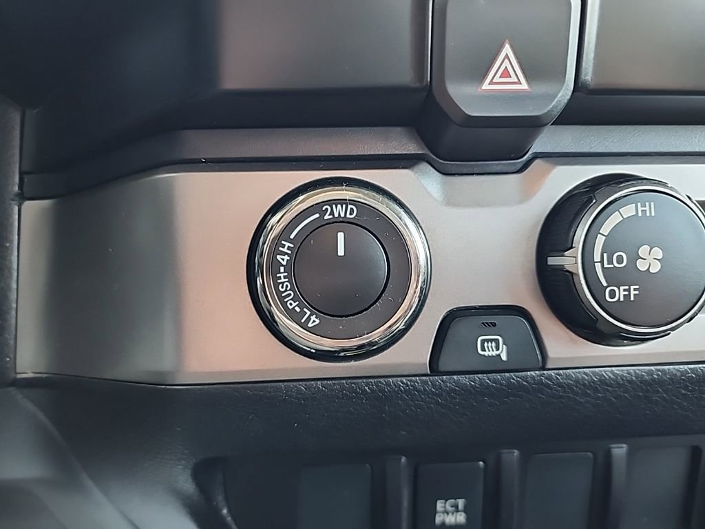 Used 2021 Toyota Tacoma SR image 19