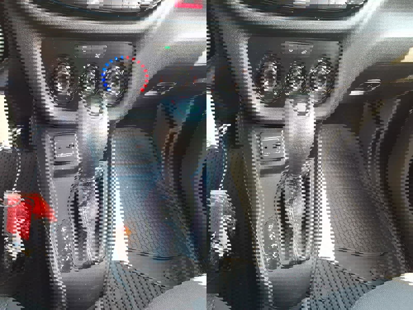 Used 2019 RAM ProMaster City Tradesman SLT image 14