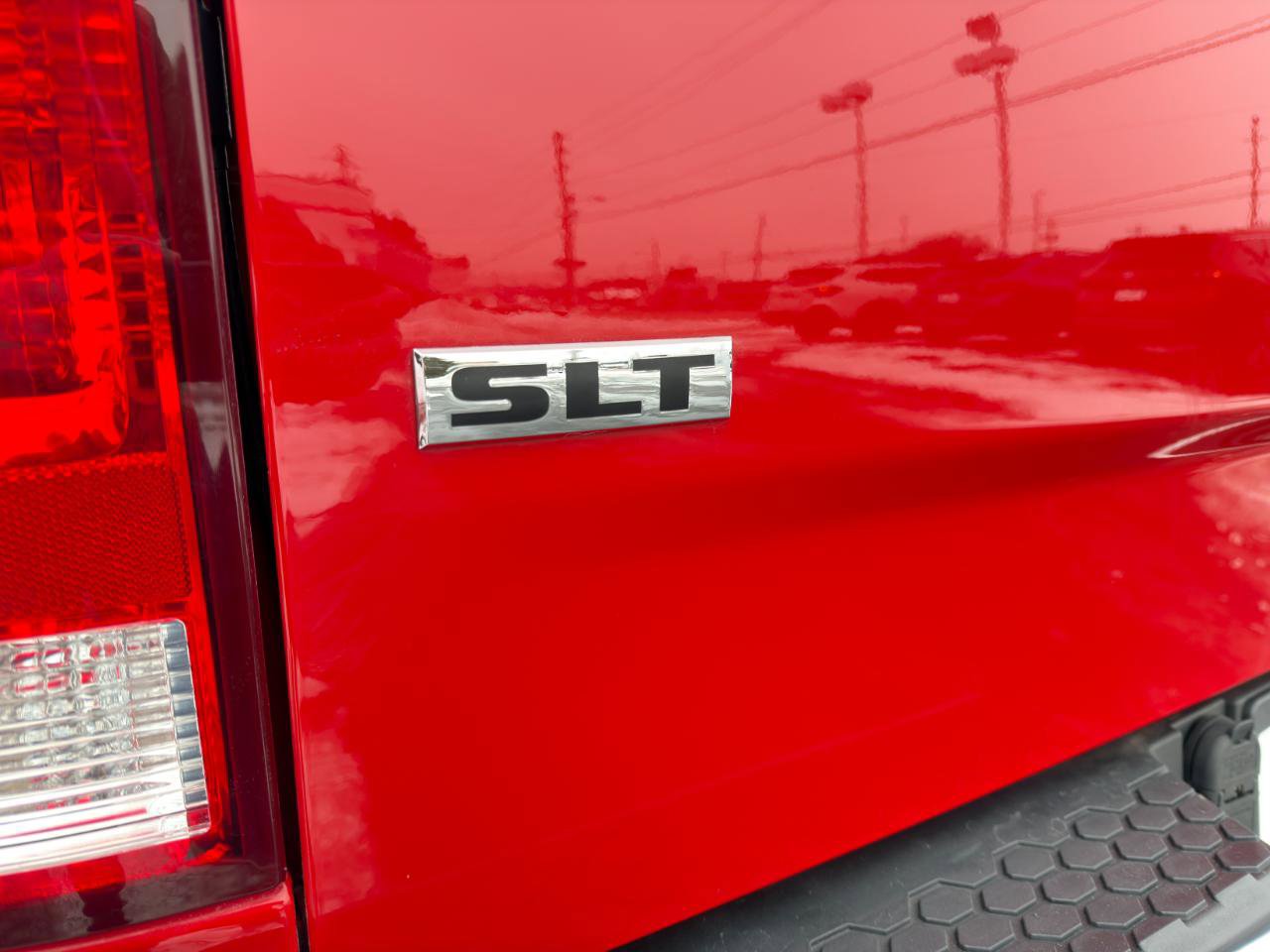 Used 2020 RAM 1500 Classic SLT image 56