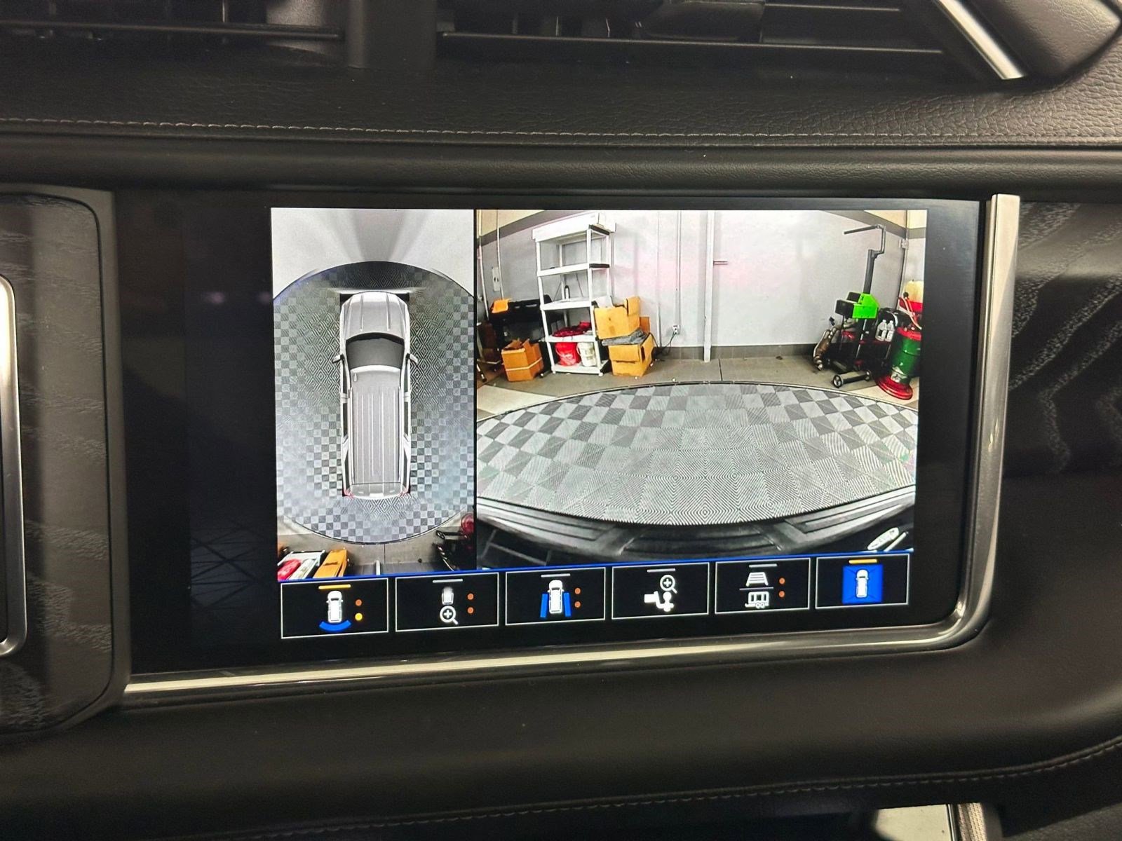 Used 2023 GMC Yukon Denali image 26