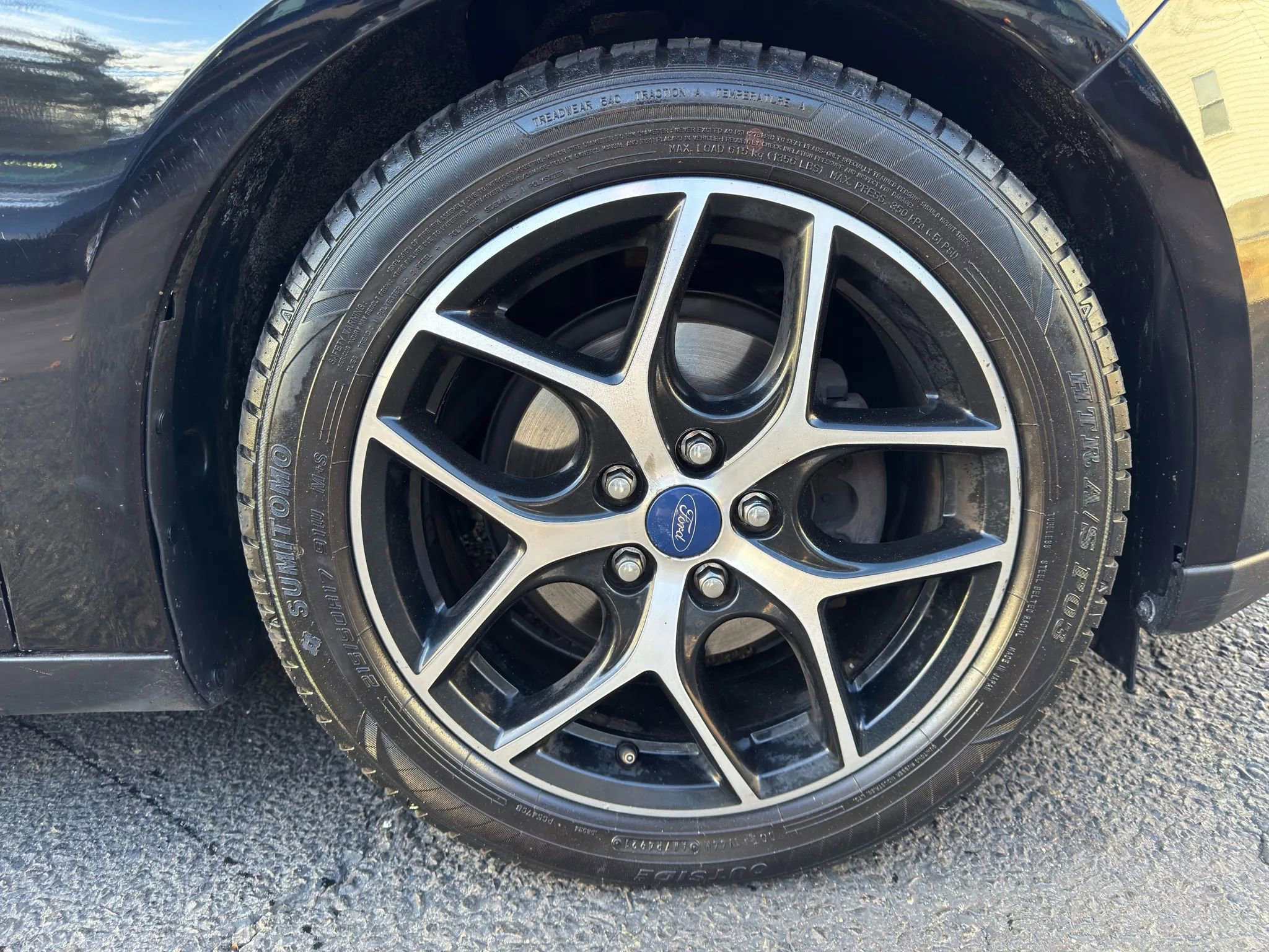 Used 2017 Ford Focus SEL image 9