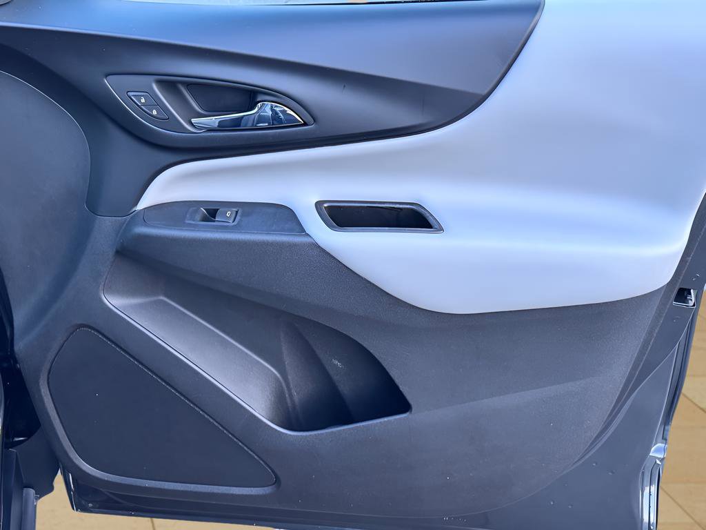 Used 2019 Chevrolet Equinox LT image 28