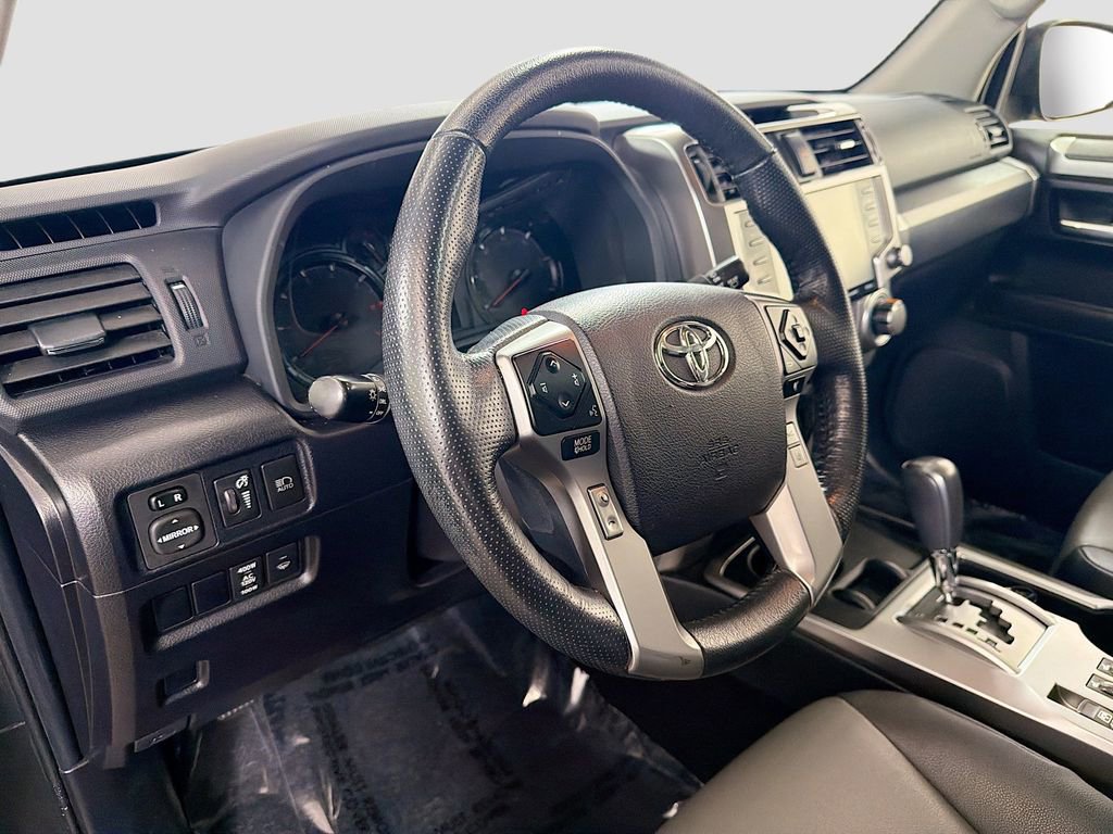 Used 2023 Toyota 4Runner SR5 Premium w/ Moonroof Package RWD image 12
