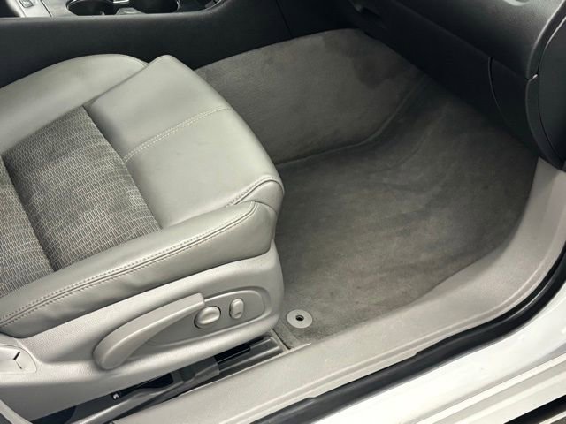 Used 2016 Chevrolet Impala LT image 28
