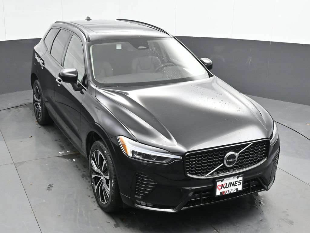 Used 2025 Volvo XC60 B5 Plus w/ Protection Package Premier AWD/4WD image 43