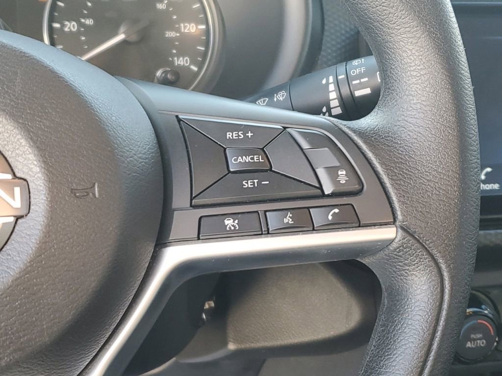 Used 2022 Nissan Kicks SV image 16