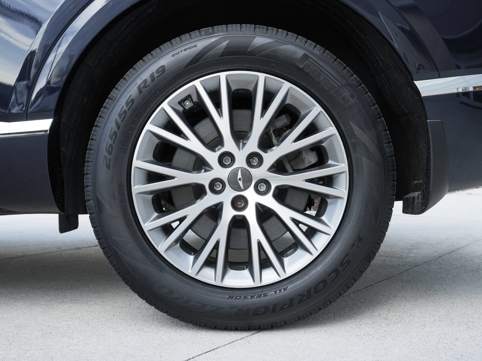 Used 2024 Genesis GV80 2.5T AWD/4WD image 30
