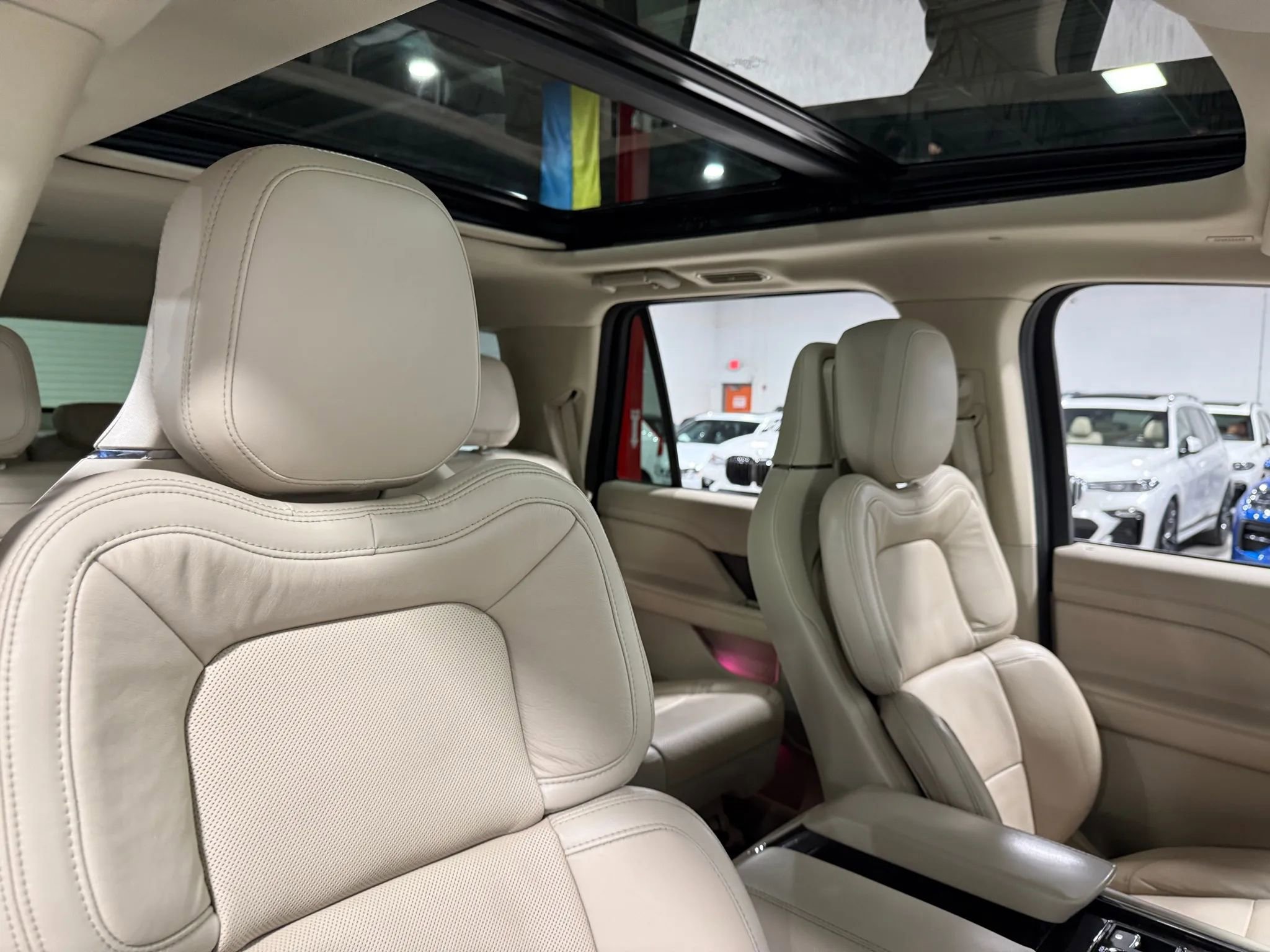 Used 2020 Lincoln Navigator Reserve w/ Luxury Package image 53