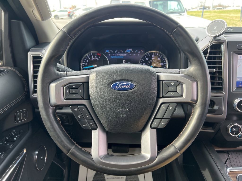 Used 2020 Ford Expedition Platinum image 18