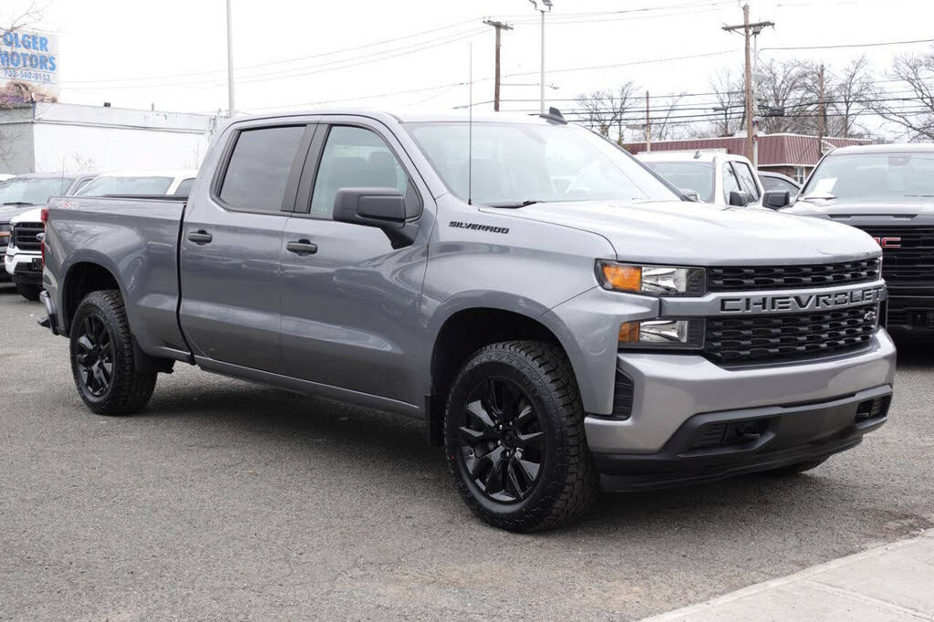 Used 2021 Chevrolet Silverado 1500 Custom w/ LPO, Dark Essentials Package AWD/4WD image 5