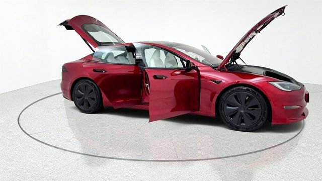 Used 2024 Tesla Model S AWD/4WD image 11