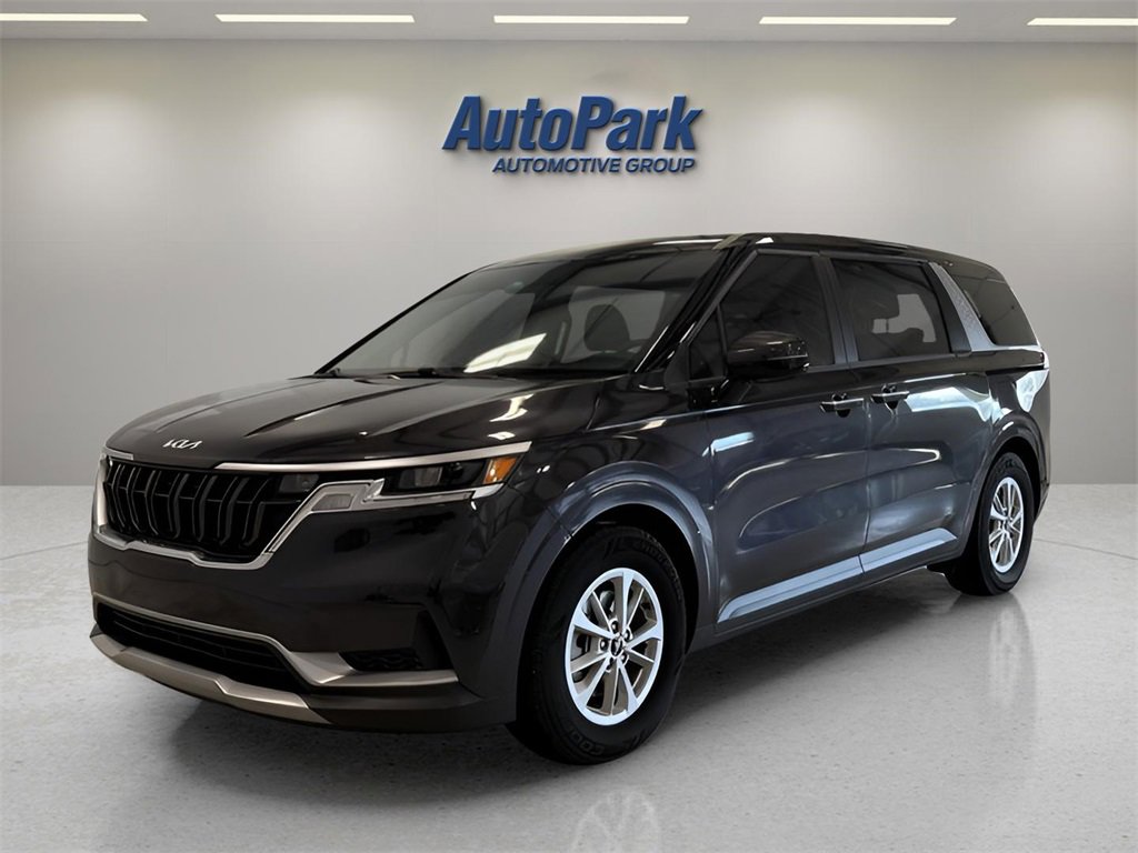 Used 2022 Kia Carnival LX image 3