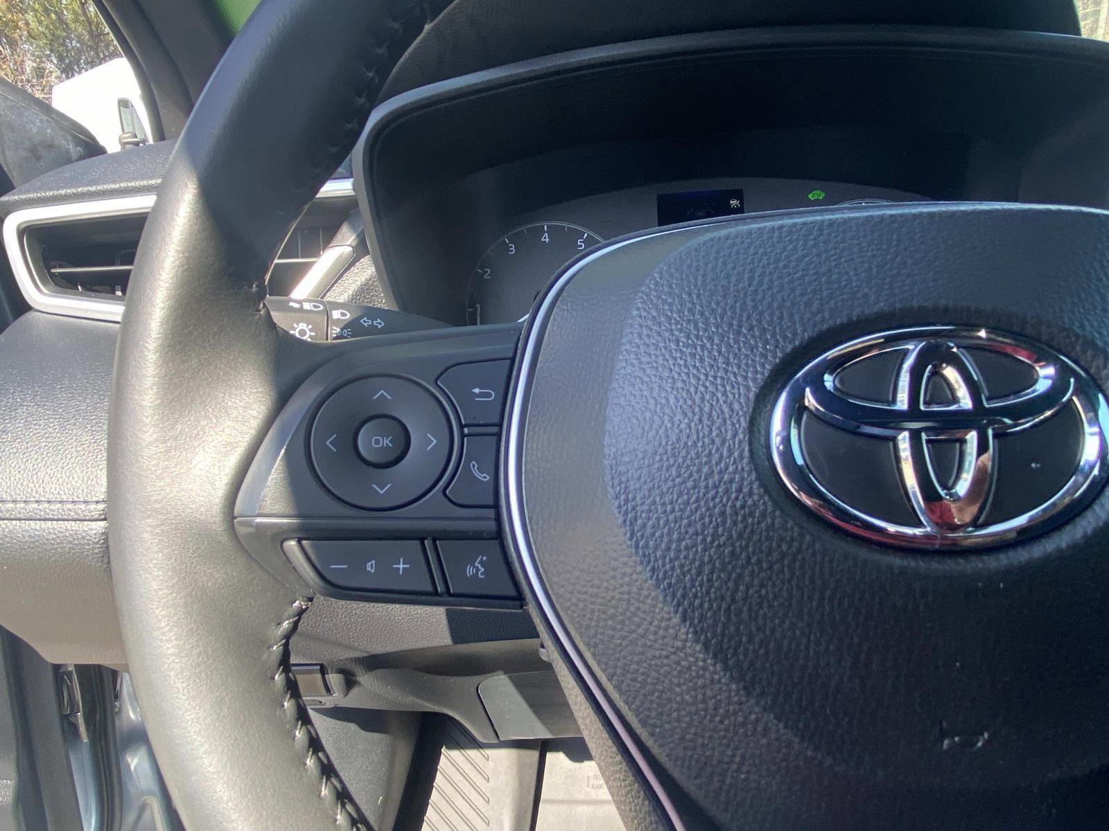 Used 2024 Toyota Corolla Cross SE image 33