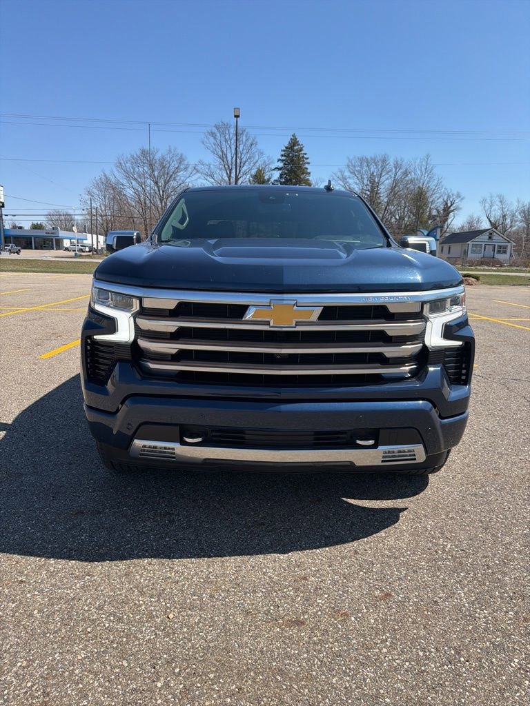 Used 2022 Chevrolet Silverado 1500 High Country image 2