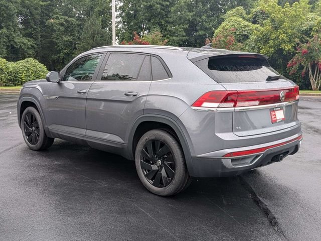 Used 2024 Volkswagen Atlas Cross Sport SE FWD image 4