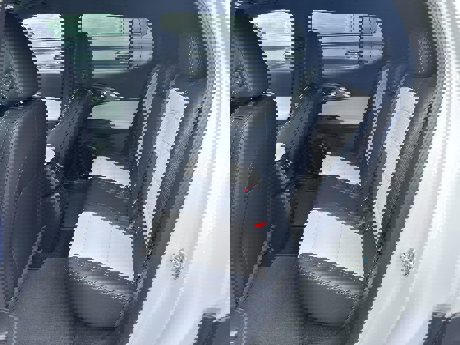 New 2026 Chevrolet Equinox EV LT image 24