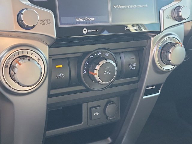 Used 2024 Toyota 4Runner SR5 image 28