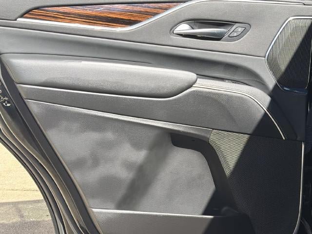 Used 2023 Cadillac Escalade Luxury RWD image 19