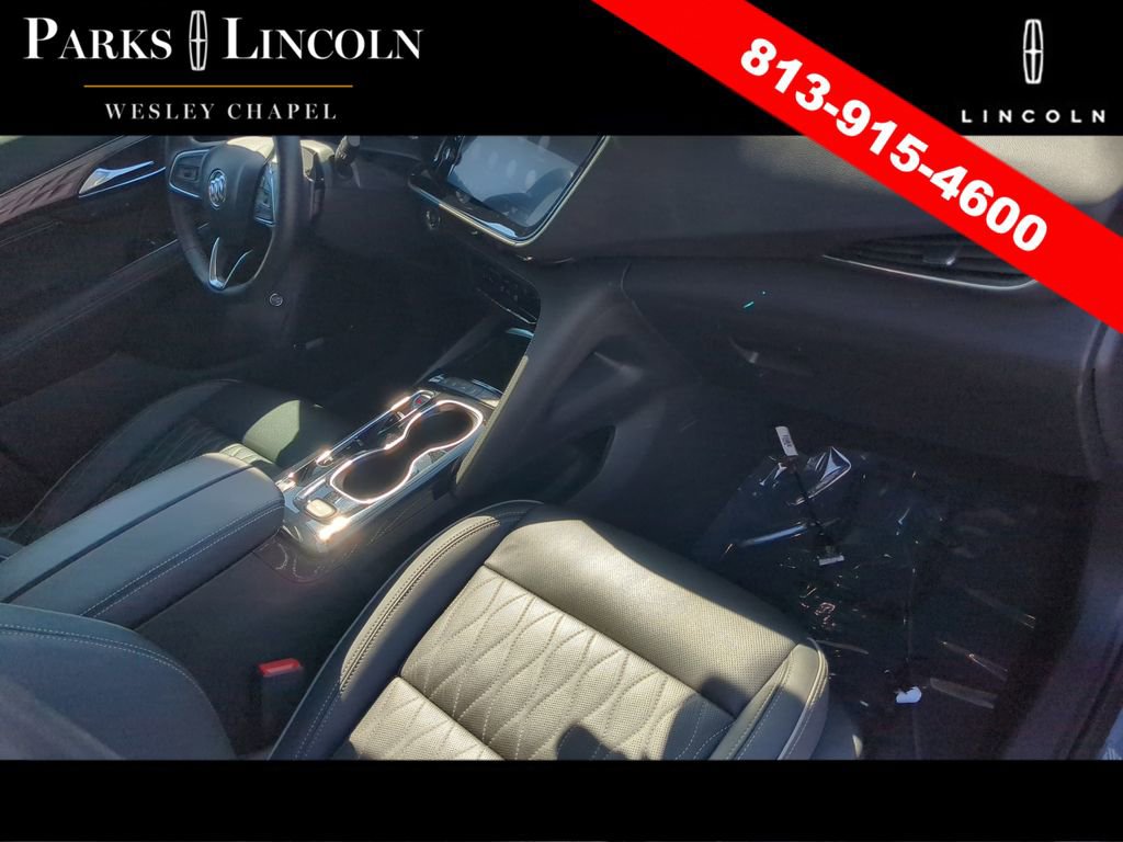 Used 2021 Buick Envision Avenir w/ Technology Package II image 10