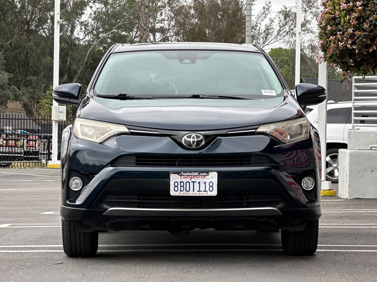 Used 2018 Toyota RAV4 XLE w/ Preferred Accessory Package image 7
