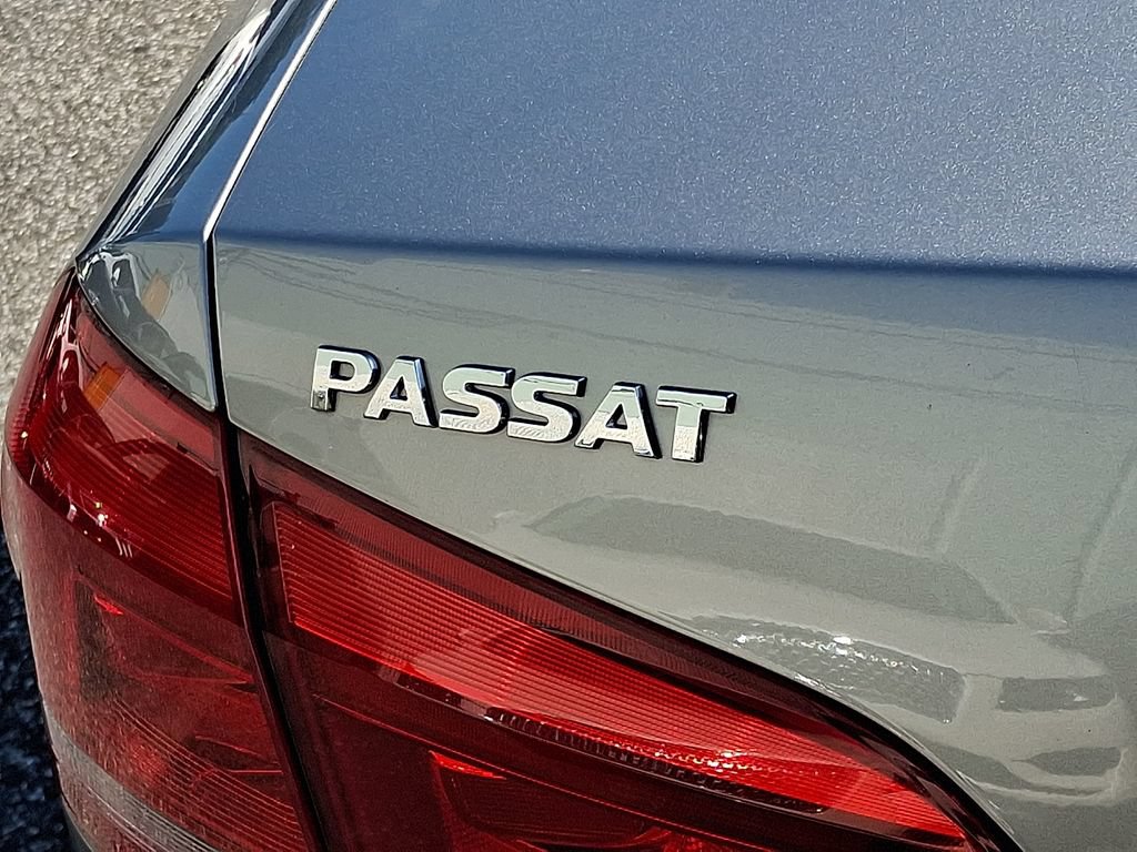 Used 2014 Volkswagen Passat 1.8T SE FWD image 28