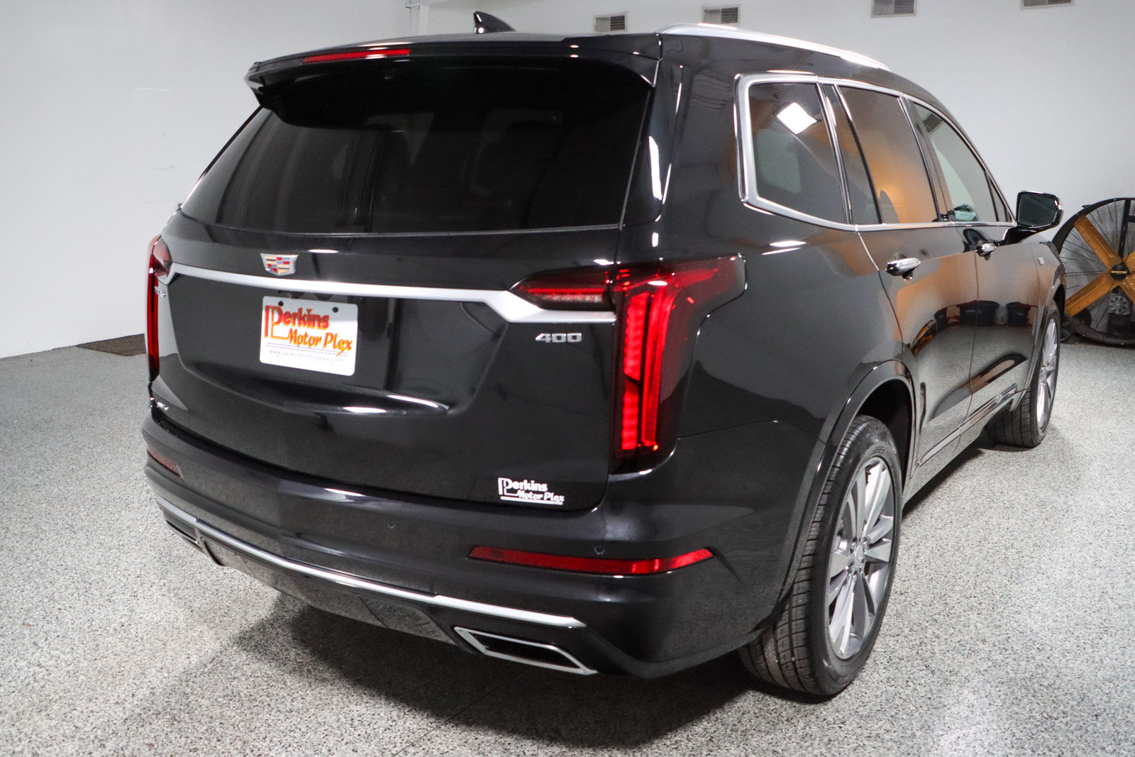 Used 2024 Cadillac XT6 Premium Luxury AWD/4WD image 7