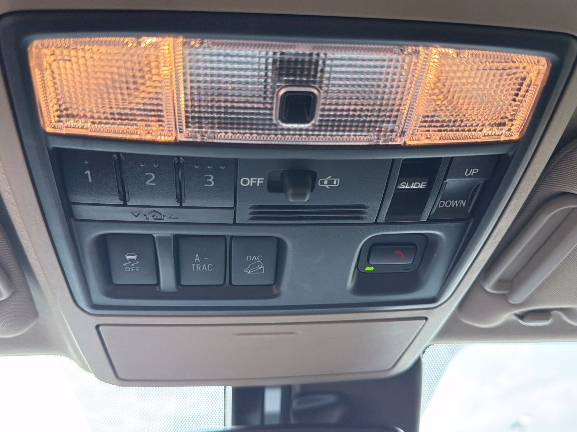 Used 2024 Toyota 4Runner Limited AWD/4WD image 25