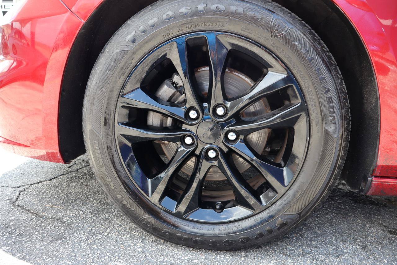 Used 2018 Chevrolet Malibu LT FWD image 28