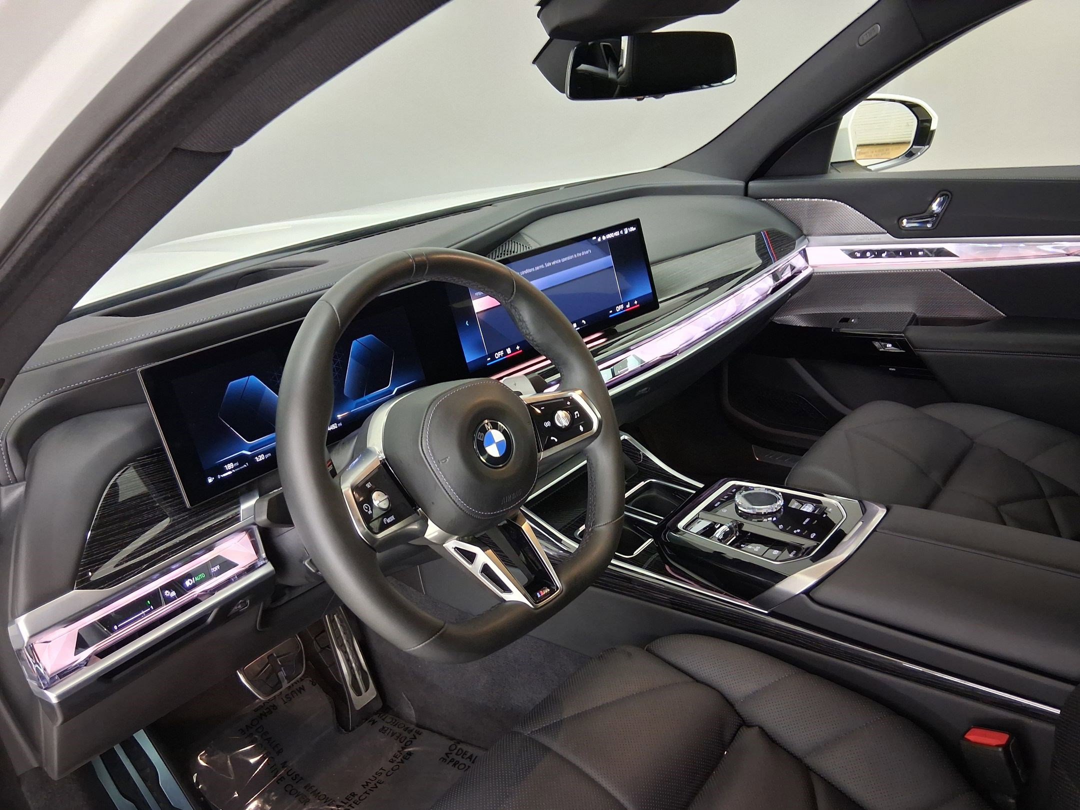 Certified 2023 BMW 740i 740i image 2