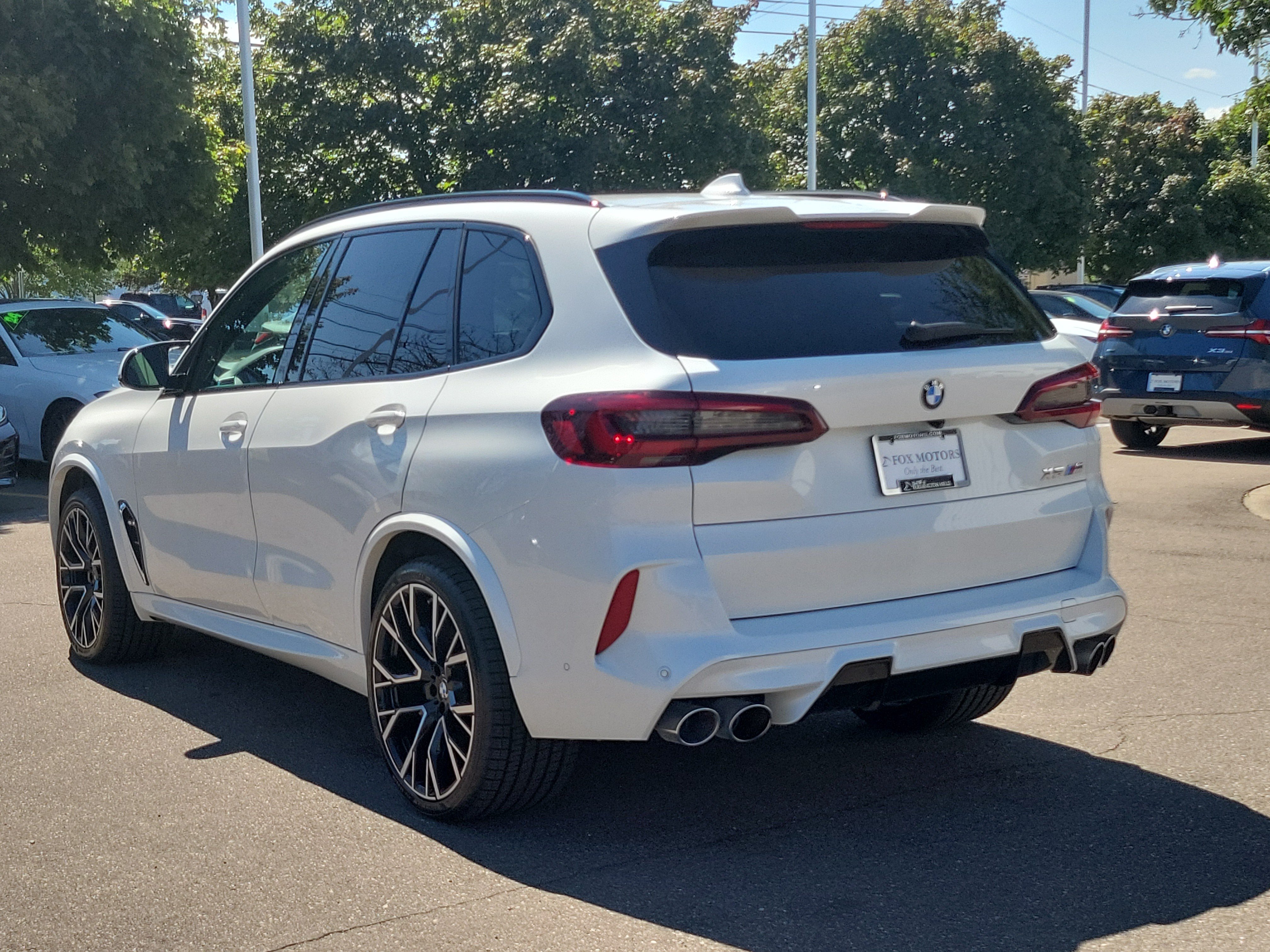 Used 2021 BMW X5 M w/ Executive Package AWD/4WD image 4