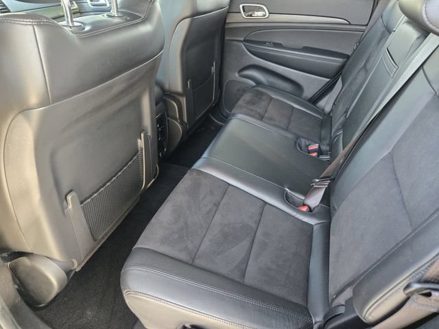 Certified 2021 Jeep Grand Cherokee Laredo X AWD/4WD image 37