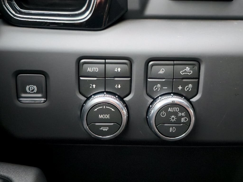 New 2026 GMC Sierra 2500 AT4 w/ AT4 Premium Plus Package AWD/4WD image 17