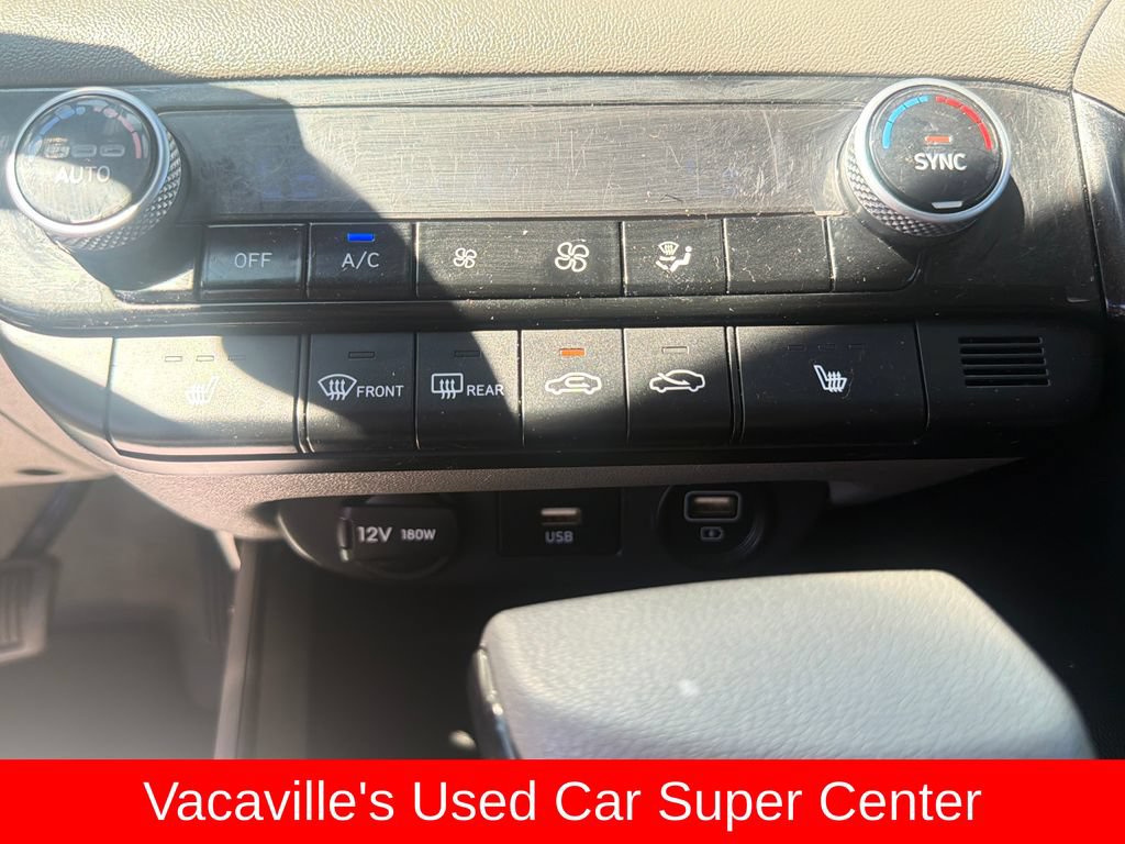 Used 2023 Hyundai Elantra Blue FWD image 17