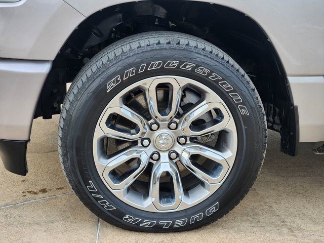 Used 2024 RAM 1500 Laramie AWD/4WD image 18