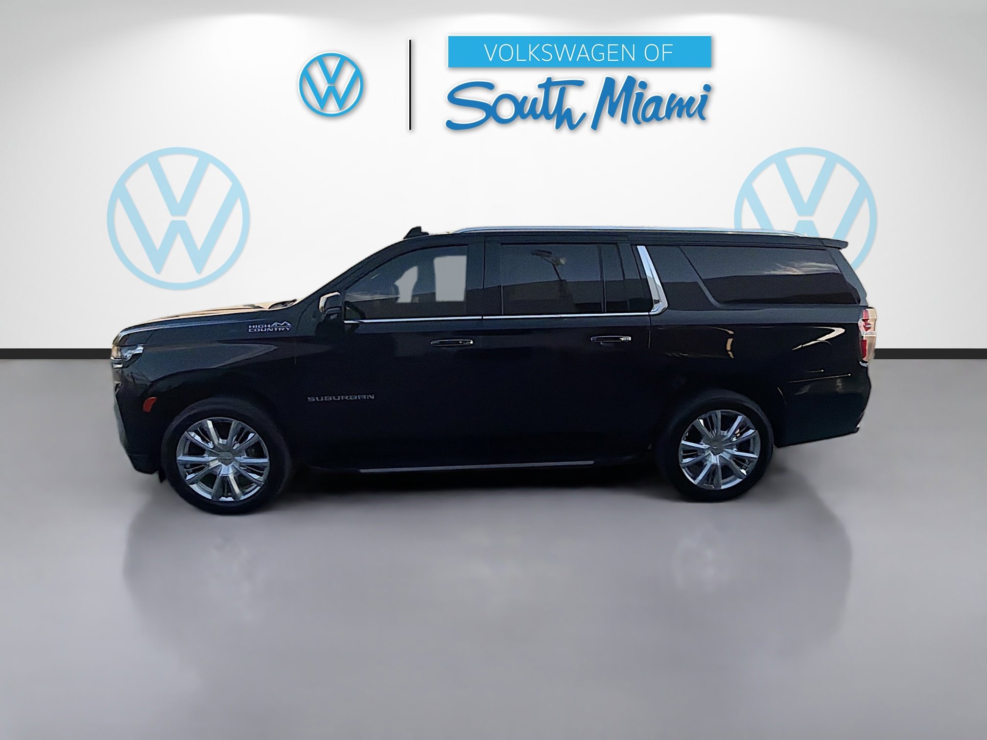 Used 2021 Chevrolet Suburban High Country image 4