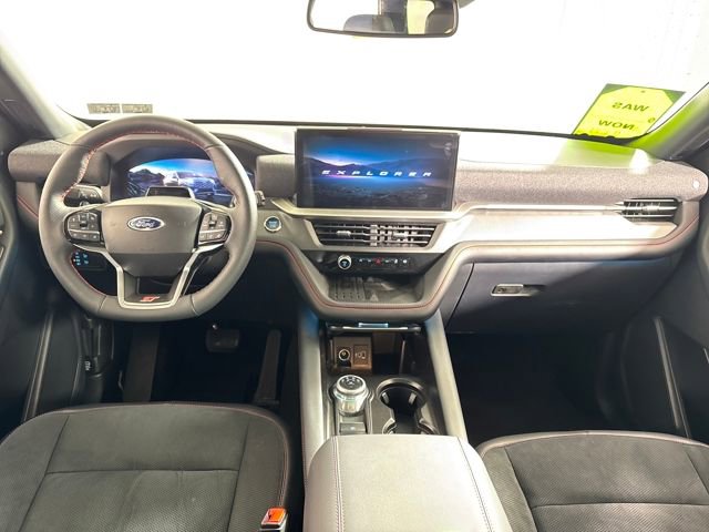 Used 2025 Ford Explorer ST w/ Sun And Sound Package image 18
